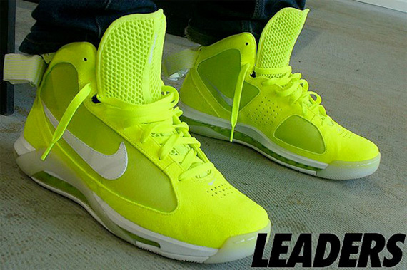 tennis-ball-nike-hypermax-1